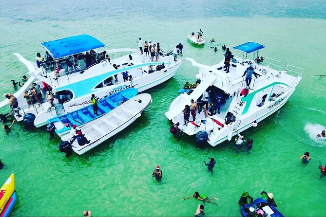 Catamaran party in Punta Cana with open bar, music and more - The two-hour natural pool stop