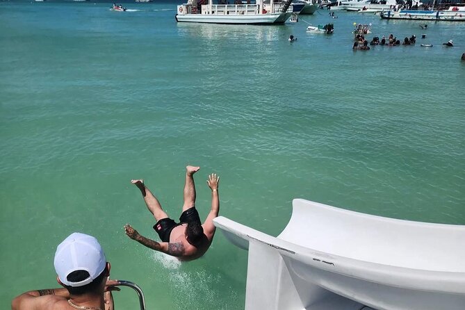 Catamaran party in Punta Cana with open bar, music and more - Is $58 a fair price?