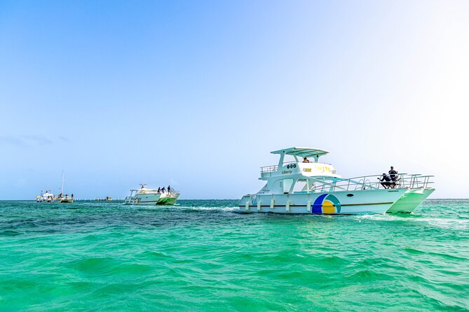 Catamaran Private Group Tour - Sailing the Punta Cana coast for 20 minutes