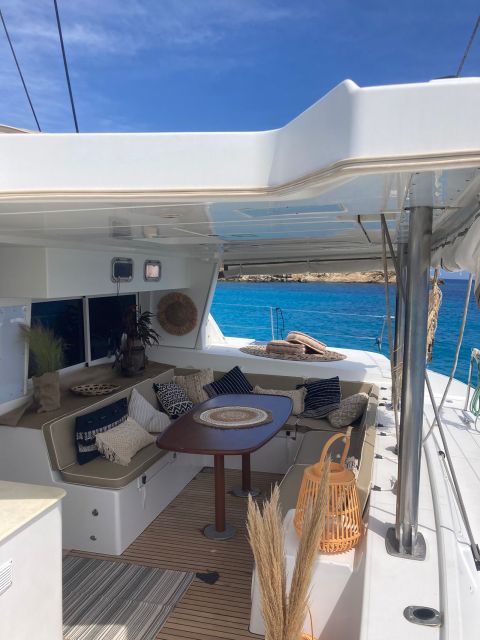 Catamaran’s Private Tour / Mykonos - Choosing between the 9:30 a.m. and 3:30 p.m. departures