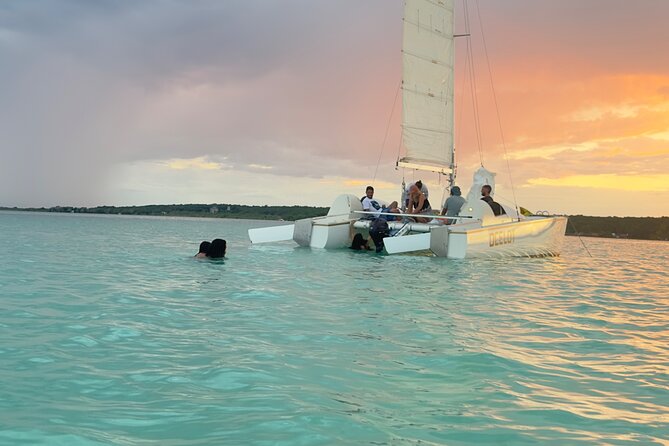 Catamaran Sailboat Bacalar Excursions - Sailing through the Pirate Channel