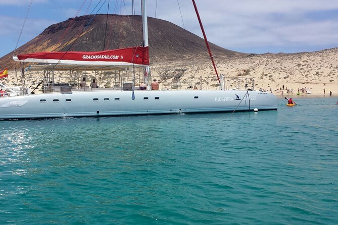 Catamaran Sailing Day To La Graciosa with Lunch - Caleta del Sebo gives you a taste of island life