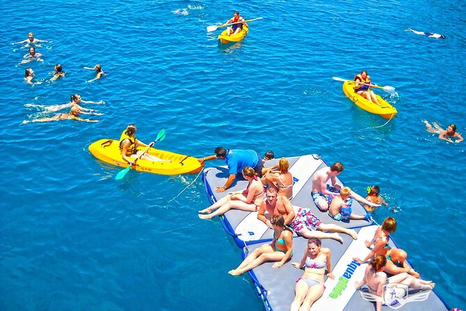 Catamaran Sailing Experience to Papagayo's Beaches with lunch and drinks - The crew and the overall mood