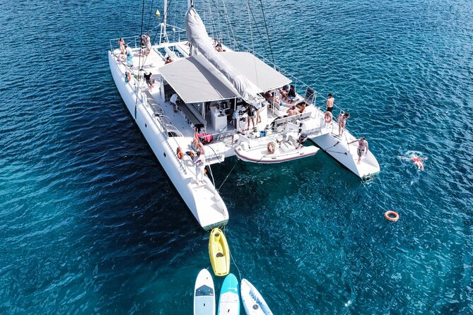 Catamaran Sailing in Lanzarote - A crew that keeps the day moving