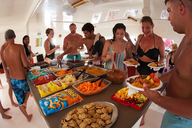Catamaran Sailing & Snorkeling from Playas del Coco - Leaving Playas del Coco and watching for wildlife