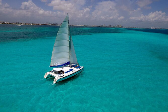 Catamaran Sailing to Isla Mujeres From Cancun - Five things to know before sailing