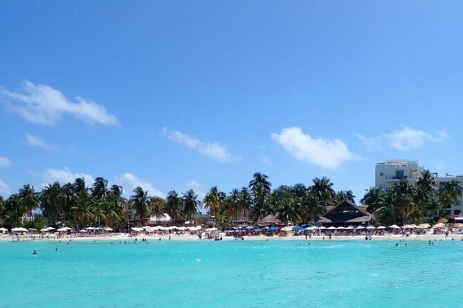 Catamaran sailing Tour to Isla Mujeres all inclusive - The return sail across the Caribbean
