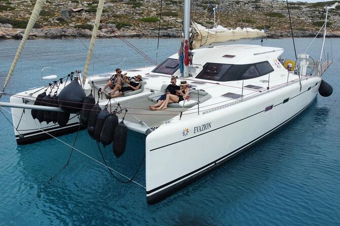 Catamaran Sailing Trip - All Inclusive - A generous lunch on the water