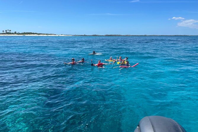Catamaran Snorkel & Beach Day with Turtles - Thirty minutes of reef snorkeling at Atholl Island