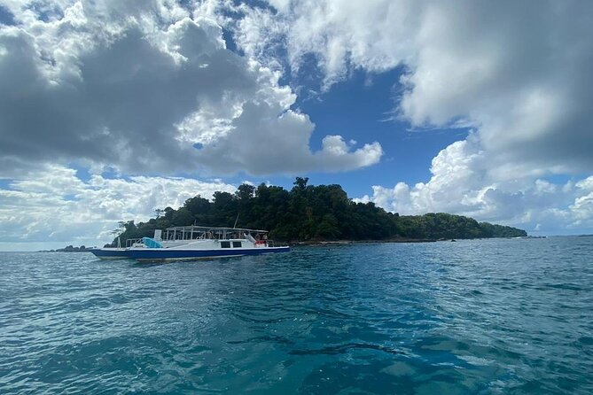Catamaran Snorkeling at Caño Island from Drake Bay - What the Catamaran Adds to the Experience