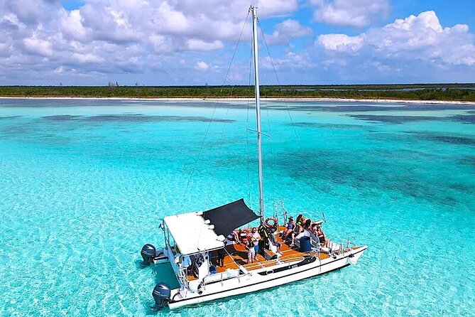 Catamaran Snorkeling to El Cielo and The Money Bar Beach Club - Starting at The Money Bar at 10:00 a.m.