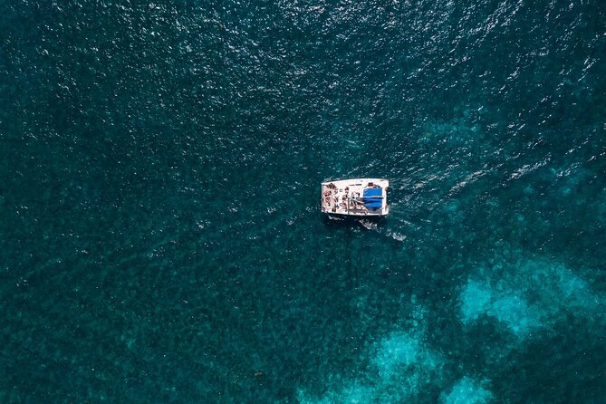 Catamaran Snorkeling with Openbar & Lunch Cancun to Isla Mujeres - One hour on Isla Mujeres
