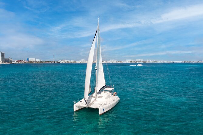 Catamaran Snorkeling with Openbar & Lunch Cancun to Isla Mujeres - Lunch at the beach club on Playa Norte