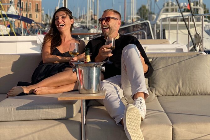 Catamaran Spritz Tour - Drinks, music, and the mood on board