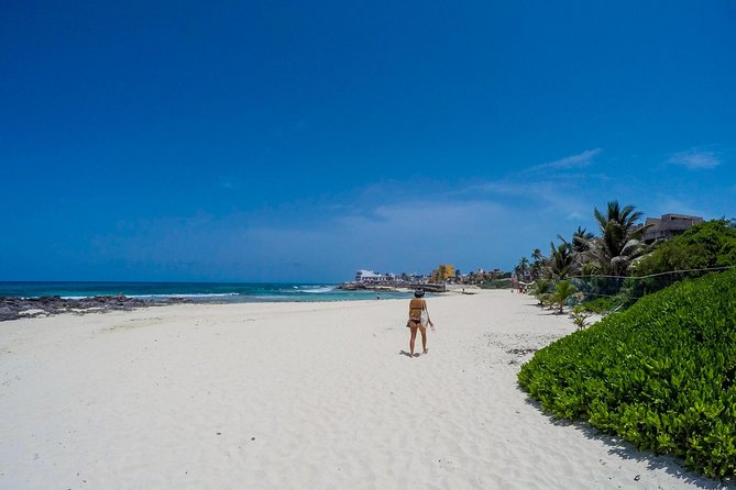 Catamaran to Mujeres Island with Open Bar on Board from Cancun - Who Will Enjoy This Boat Day Most?