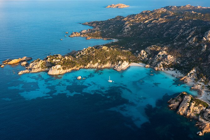 Catamaran tour of the islands of the La Maddalena Archipelago - Razzoli offers a shorter, more dramatic passage
