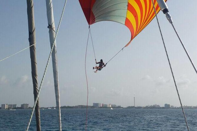 Catamaran Tour to Isla Mujeres from Cancun or Riviera Maya - Crossing the Caribbean toward Isla Mujeres
