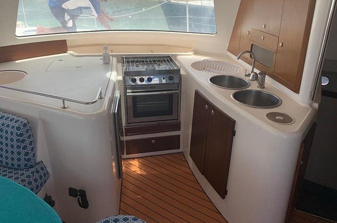 Catamaran Tour to Isla Mujeres Snorkeling with Buffet and Open Bar - Who will get the most from this excursion