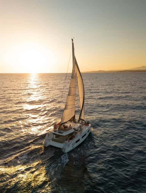 Catamaran trip to the Lavezzi Islands at sunset with snorkeling - Setting out from Piantarella or Bonifacio