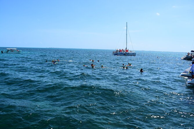 Catamaran Unlimited Adventure to Isla Mujeres" From Cancun - Shopping and a walk through Isla Mujeres center