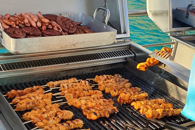 Catamaran with BBQ in the Bay of Palma - Leaving S’Arenal at 10:00 am