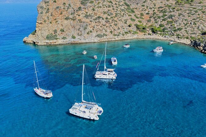 Chania Old Port All-inclusive Catamaran Cruise to Agioi Theodori - What the modern catamaran adds