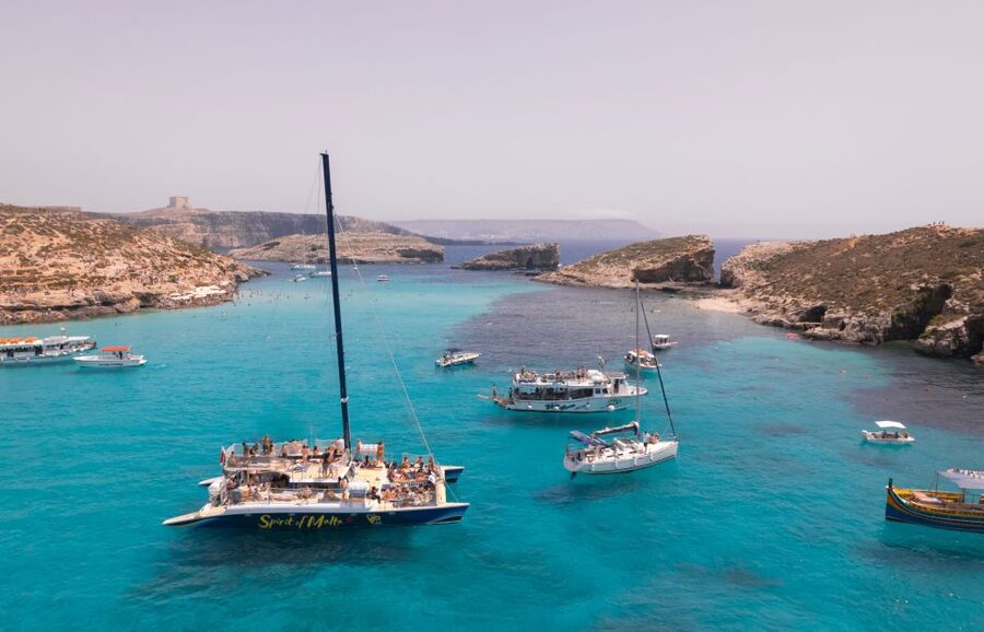 Comino: Blue Lagoon Catamaran Cruise with Lunch and Open Bar - Quick points before you book