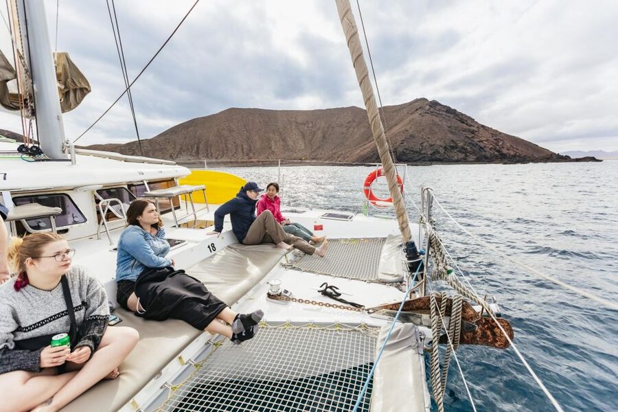 Corralejo: Lobos Island Catamaran Tour with Drinks & Snorkel - Paella, drinks, and the social side of the trip