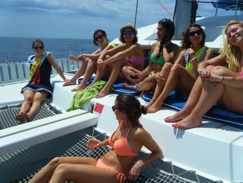 Costa Tropical: Luxury Catamaran Trip with Lunch - Lunch on deck with drinks included