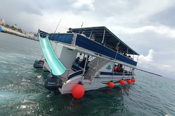 Cozumel Catamaran Tour: Snorkel at Top Reefs & Open Bar - The 1 p.m. departure and the question of group size