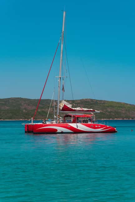 Cruising on a sailing maxi-catamaran - Santa Giulia is an easy place to start