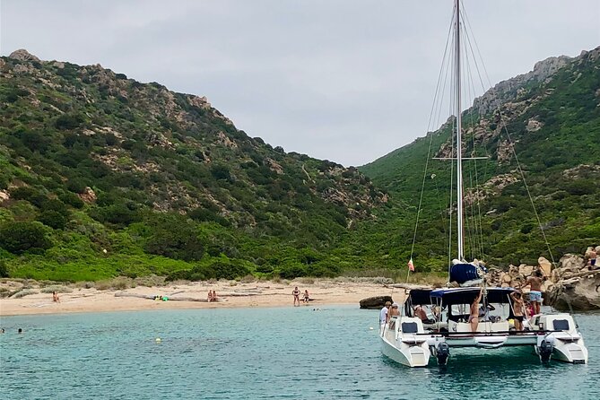 Daily cruise on a sailing catamaran on the La Maddalena archipelago - Setting out from Santa Teresa Gallura