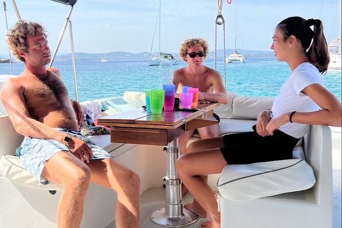 Daily cruise on a sailing catamaran on the La Maddalena archipelago - Who will enjoy this cruise most
