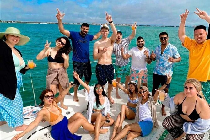 Deluxe Catamaran to Isla Mujeres, with Drinks, Snorkel & Buffet - Who will enjoy this catamaran day?