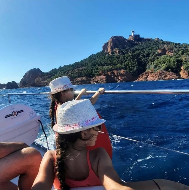 Denia: Cova Tallada Catamaran Tour and Swimming Stop - Seeing Cova Tallada from the water