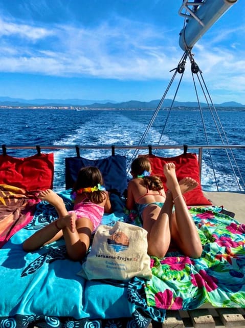 Denia: Cova Tallada Catamaran Tour and Swimming Stop - How the €21 price measures up