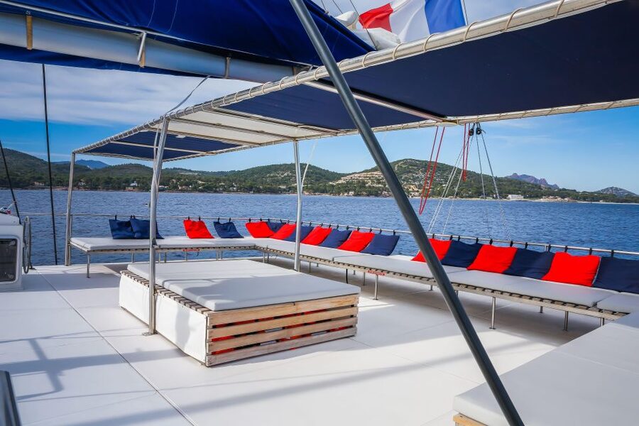 Denia: Cova Tallada Catamaran Tour and Swimming Stop - Practical tips for a smoother outing