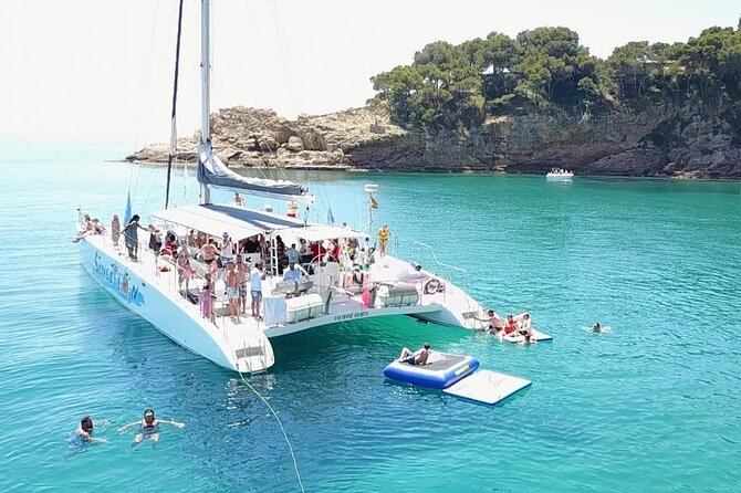 Departure in Catamaran young atmosphere at noon - Meeting in Lloret de Mar at 3:15 pm