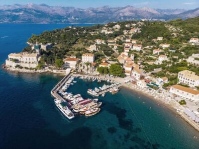 Best of the Elaphites by Catamaran
