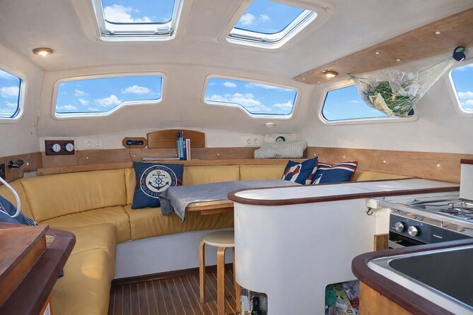 Edel 36 · Private catamaran No Mad – Ibiza & Formentera - Sailing toward Es Vedrà