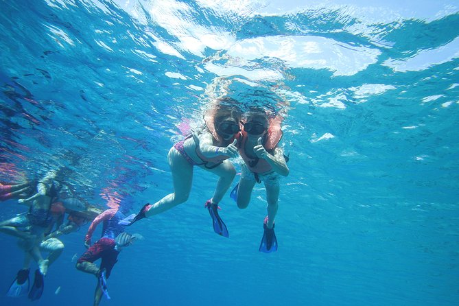 El Cielo Cozumel Snorkel tour by Catamaran - Food, drinks, and the onboard mood