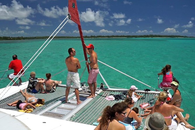 Exclusive Private Catamaran Adventure: Ile aux Cerf (Full Day Cruise incl Lunch) - What the private price really buys you
