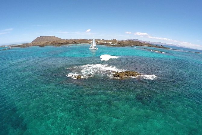 Exclusive Sailing Catamaran Experience to Lobos Island with lunch - The Lobos Island stop is about the water