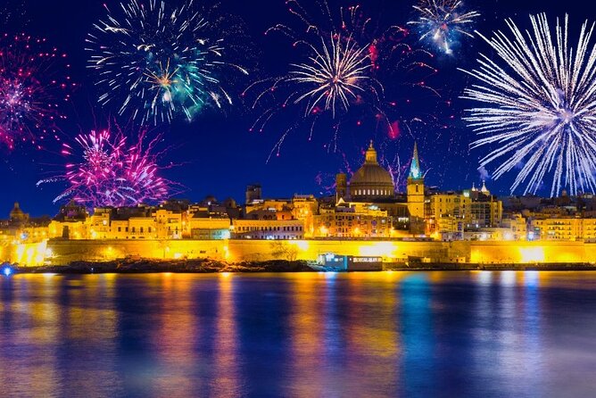 Experience the Malta fireworks festival from a catamaran - Who will enjoy this catamaran evening