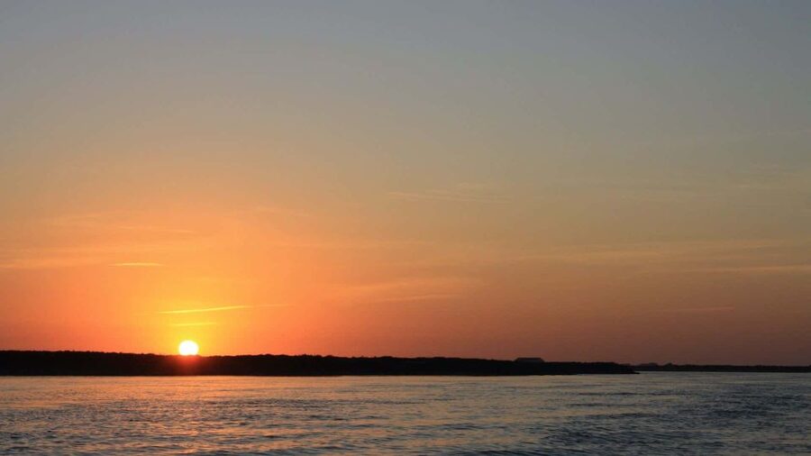 Faro: Ria Formosa Guided Sunset Tour by Catamaran - Why Ria Formosa works so well at sunset