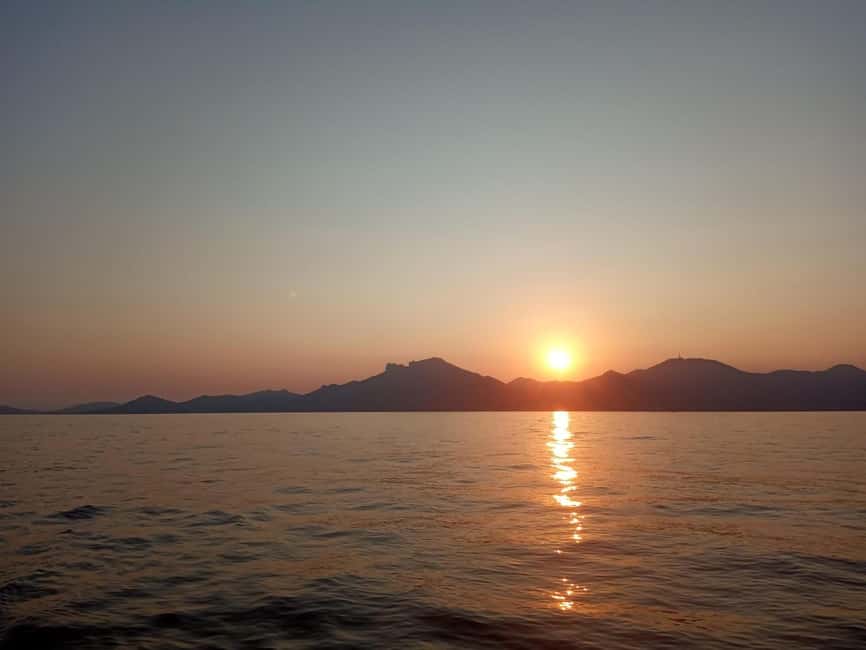 Firework Evening on a Maxi Catamaran from Saint Tropez - Sunset sailing along the Saint Tropez coast
