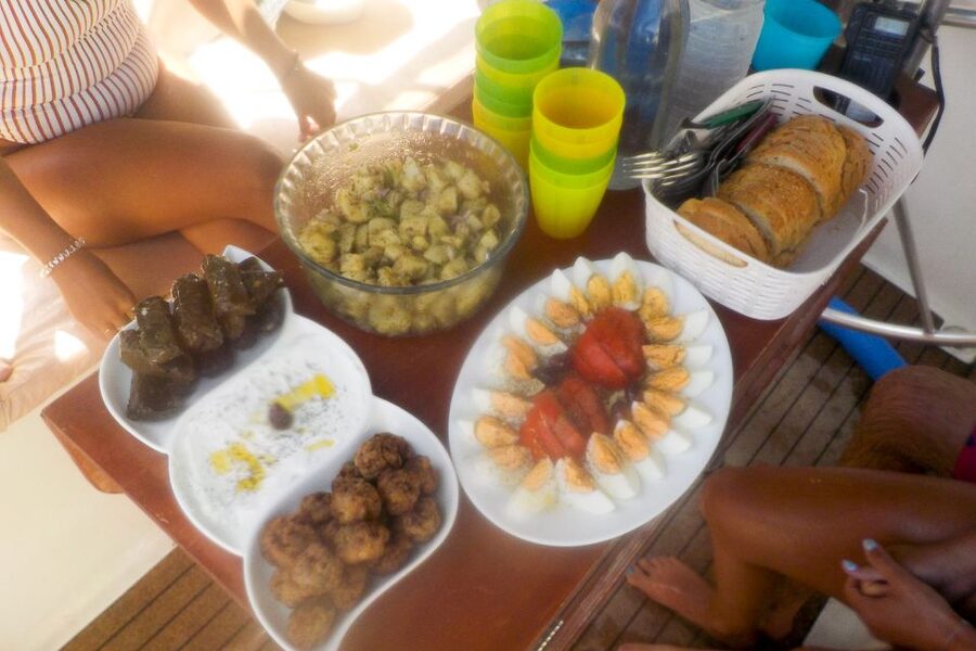 From Adamas: Milos and Poliegos Catamaran Cruise with Lunch - Poliegos and Galazia Nera