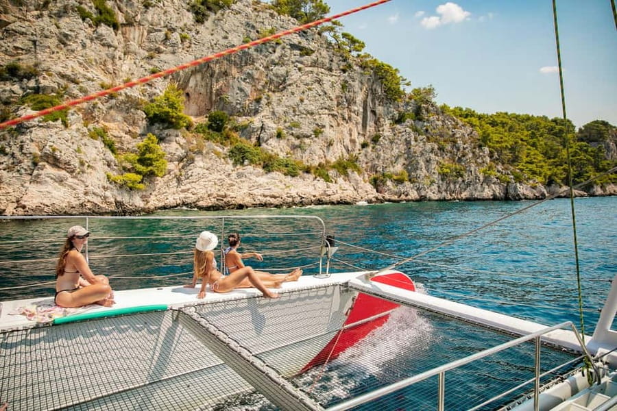 From Brač Island: Catamaran Tour with Food & Drinks - Starting in Supetar at 10:15 AM