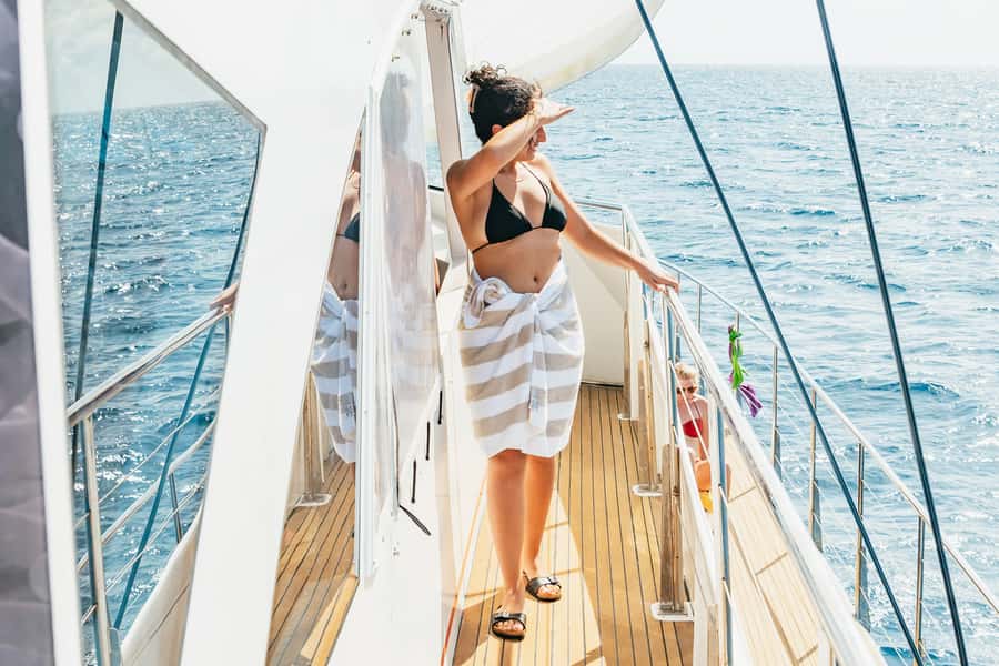 From Cairns: Great Barrier Reef Cruise by Premium Catamaran - Second reef session and the best chance to slow down