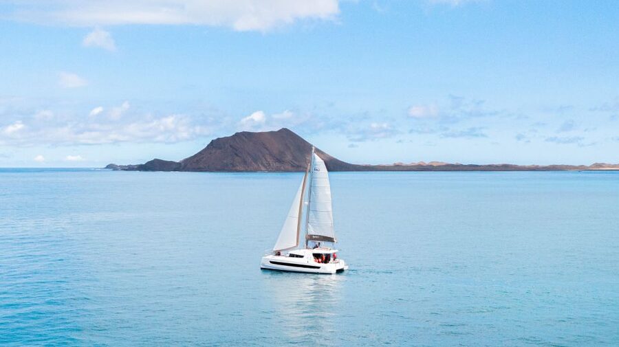 From Corralejo/Caleta de Fuste: Lobos Island Catamaran Trip - Key points at a glance